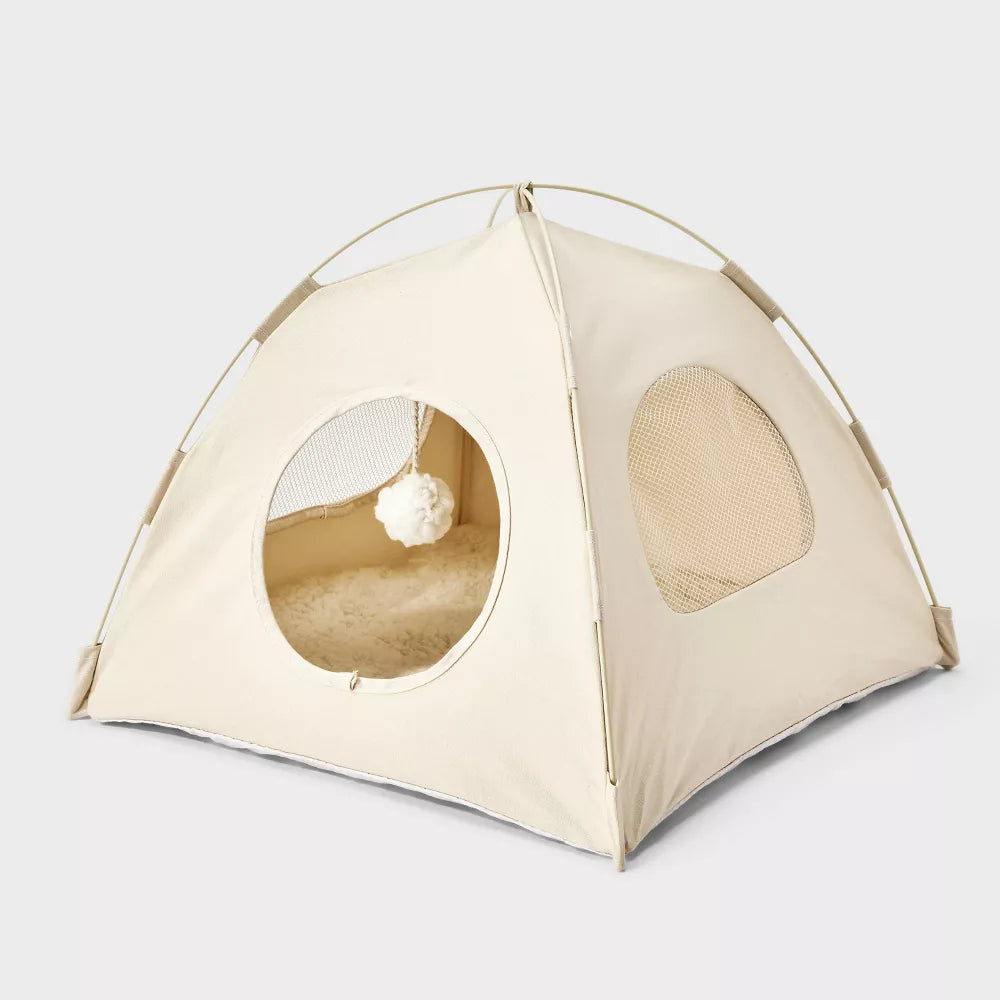 S Size Enclosed Tent Cat Bed With 100% Recycled Poly-Fiber Fill